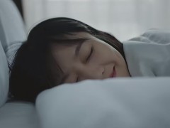 华住会新春献映《好好睡觉》为什么值得一品？