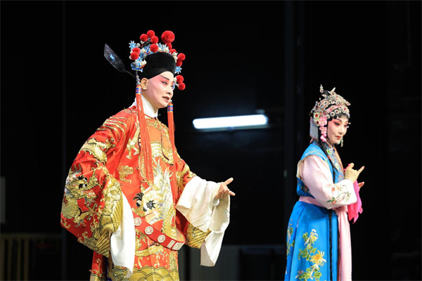 “黄河华山·京彩渭南”2026渭南文旅（北京）推广交流暨美食嘉年华启动仪式在京举行